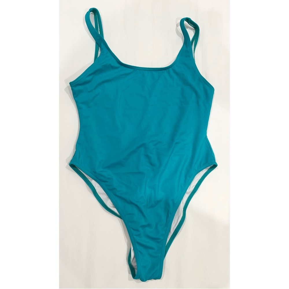 Prettylittlething Swimsuit